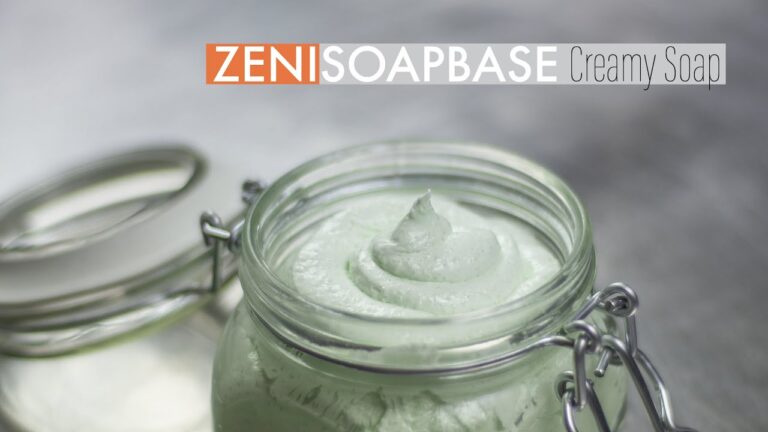 Cremige Seifenpeeling mit ZENISOAPBASE Creamy Soap